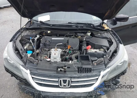 2015 Honda Accord Lx z USA, uszkodzony, nr VIN 1HGCR2F34FA147572